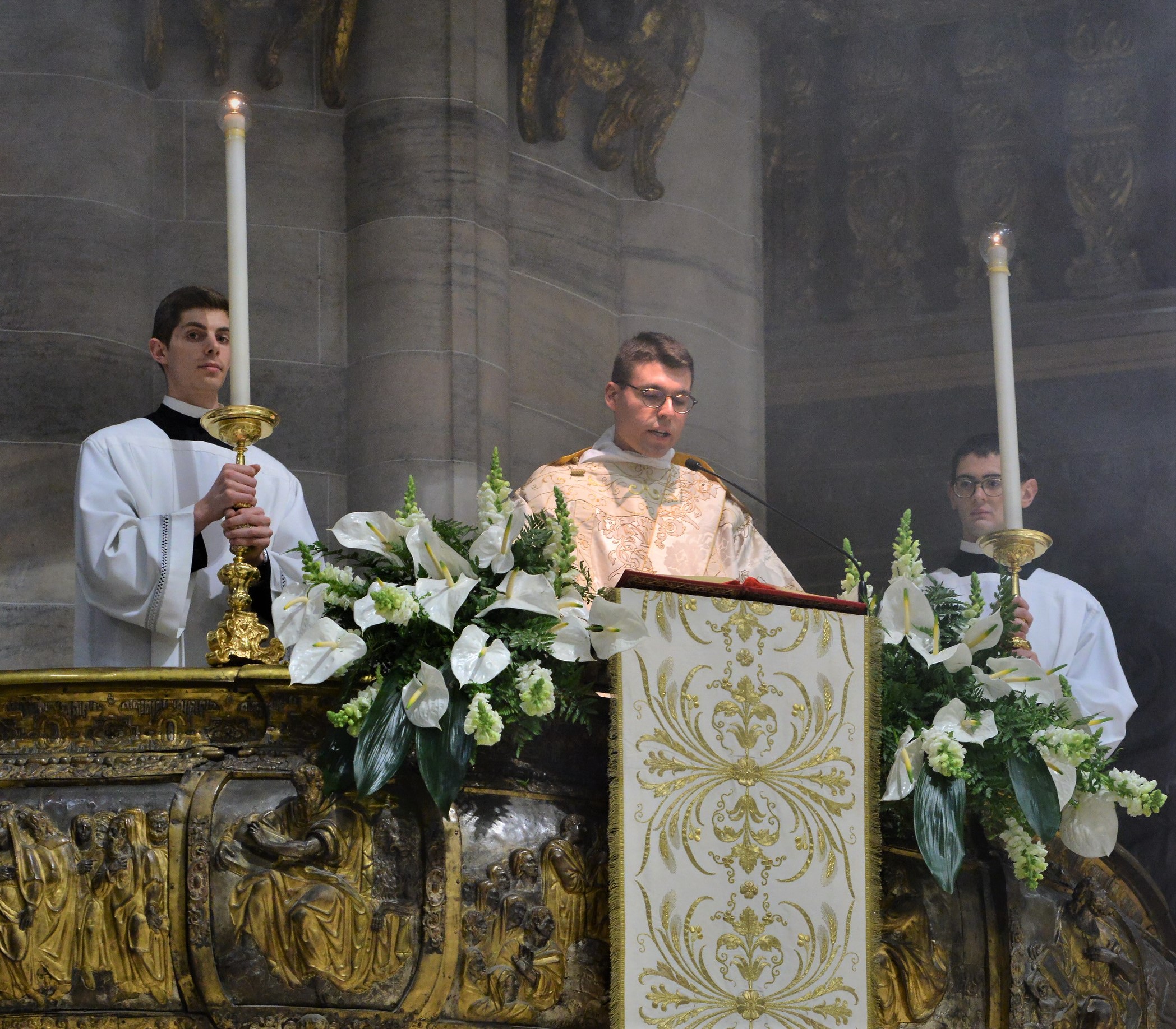 La solenne Veglia pasquale, secondo il rito proprio della Cattedrale