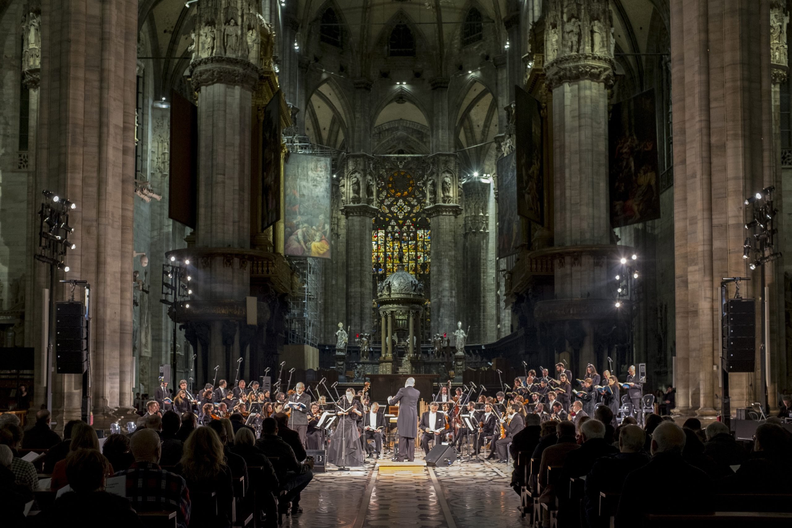 il grande concerto di Pasqua 2025 in Duomo, veduta dall'interno della Cattedrale