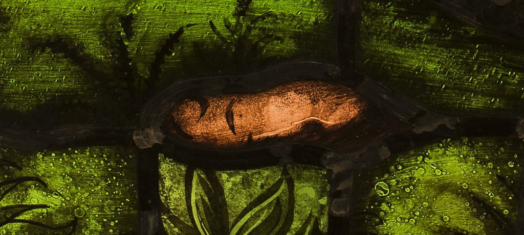 Dettaglio tratto dalla vetrata la Creazione delle piante, custodito presso il Museo del Duomo di Milano, con raffigurati elementi vegetali ed arbusti tratti dalla scenografia
