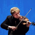 Ritratto in primo piano del Maestro Uto Ughi, n occasione dell'iniziativa “Uto Ughi per i giovani”, che si terrà 25 Settembre 2025 in Cattedrale
