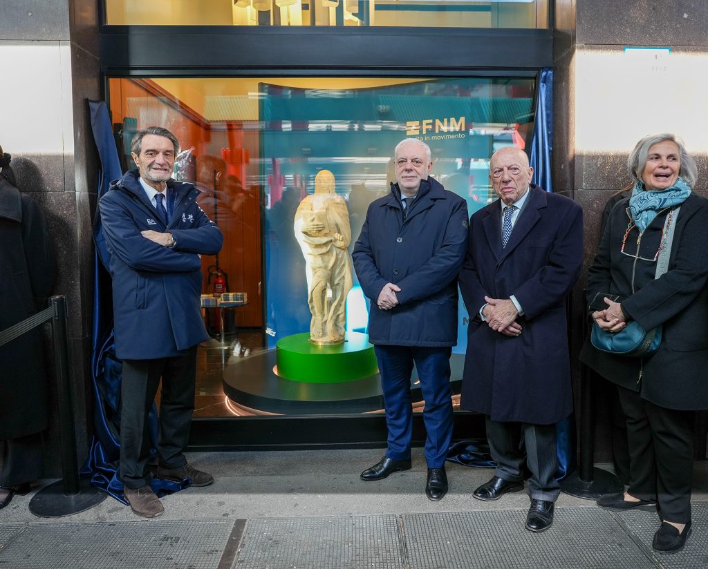 Svelamento della scultura Santo barbuto con libro presso piazzale Cadorna, Febbraio 2026, FNM