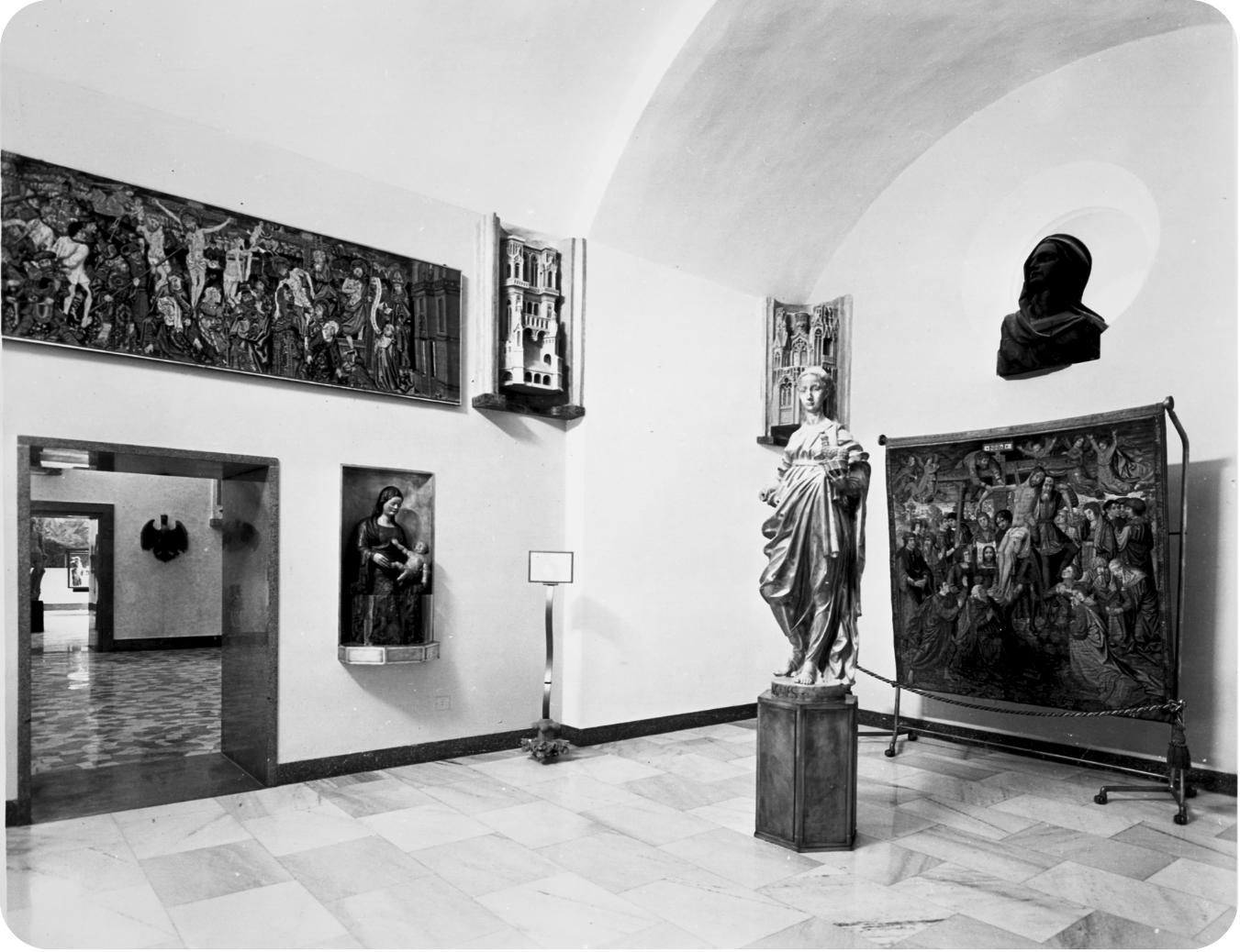 La scultura di Sant'Agnese all'interno del Museo del Duomo allestito nel 1953, Duomo di Milano