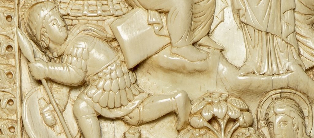 In foto: dettaglio del guerriero nell'episodio dell'Incontro con le Pie Donne, Museo del Duomo di Milano metà del IX secolo