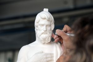 Con il tuo 5x1000 la cura del Duomo è nelle tue mani, sostieni i restauri e la cura del Duomo di Milano
