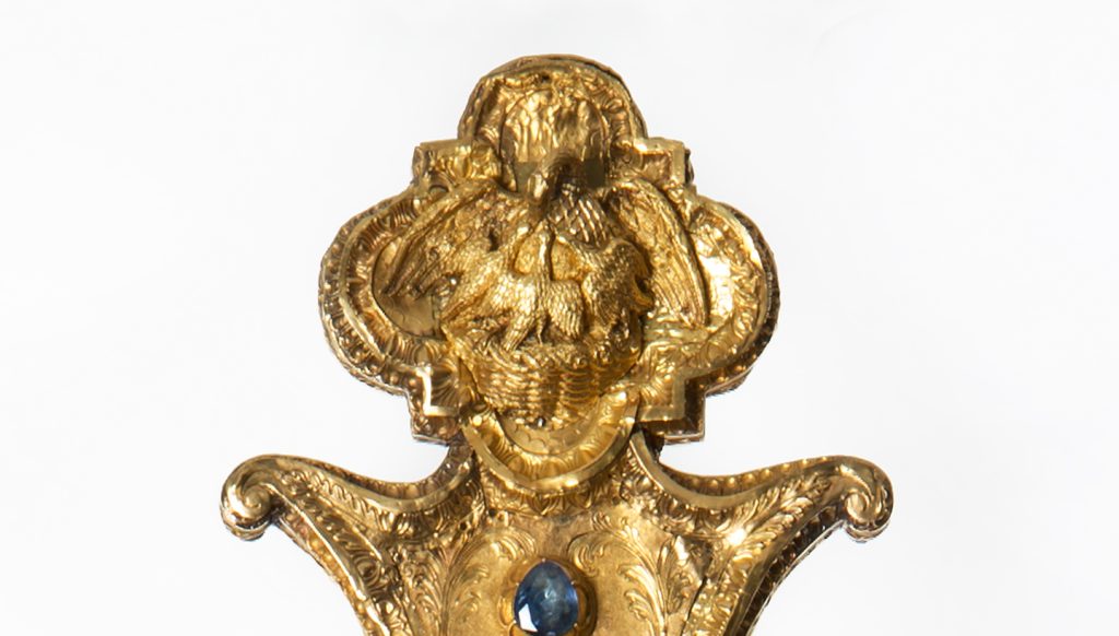 Pellicano, dettaglio della Croce Capitolare di San Carlo, Museo del Duomo di Milano