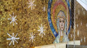 Veduta aerea del mosaico di Trento Longaretti torna a nuova vita a Motta Visconti dopo il restauro ©Veneranda Fabbrica del Duomo di Milano